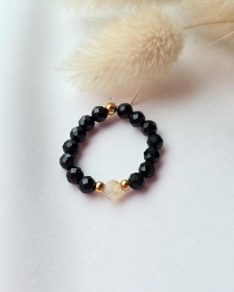 Pierścionek na gumce z czarnym turmalinem i cytrynem