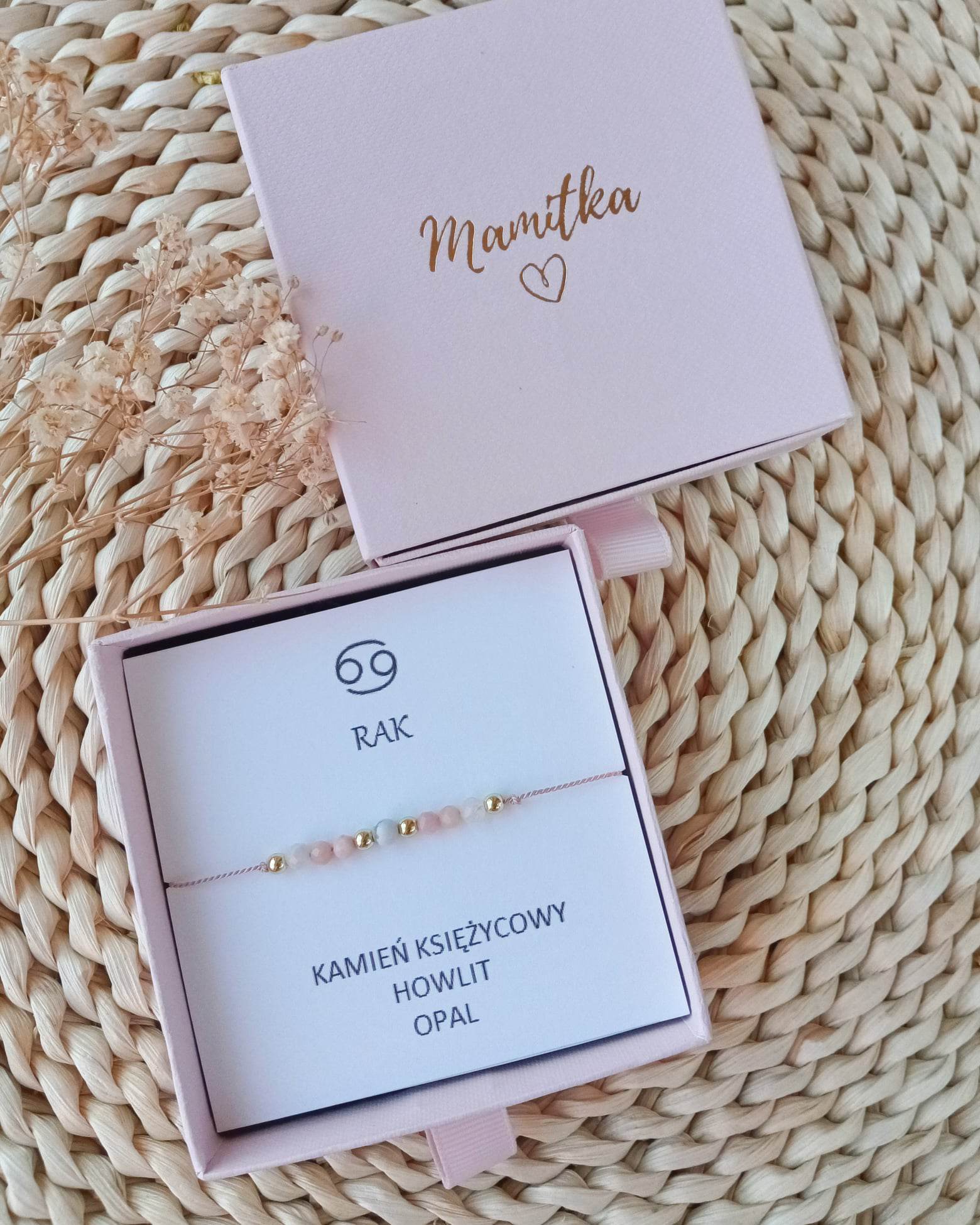 Kamienie dla znaku zodiaku Rak – Kamień księżycowy, Howlit i Opal